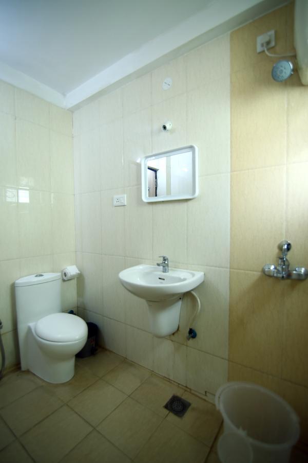 Hotel Fresh Living Prime Hitech à Haïdarabad Extérieur photo