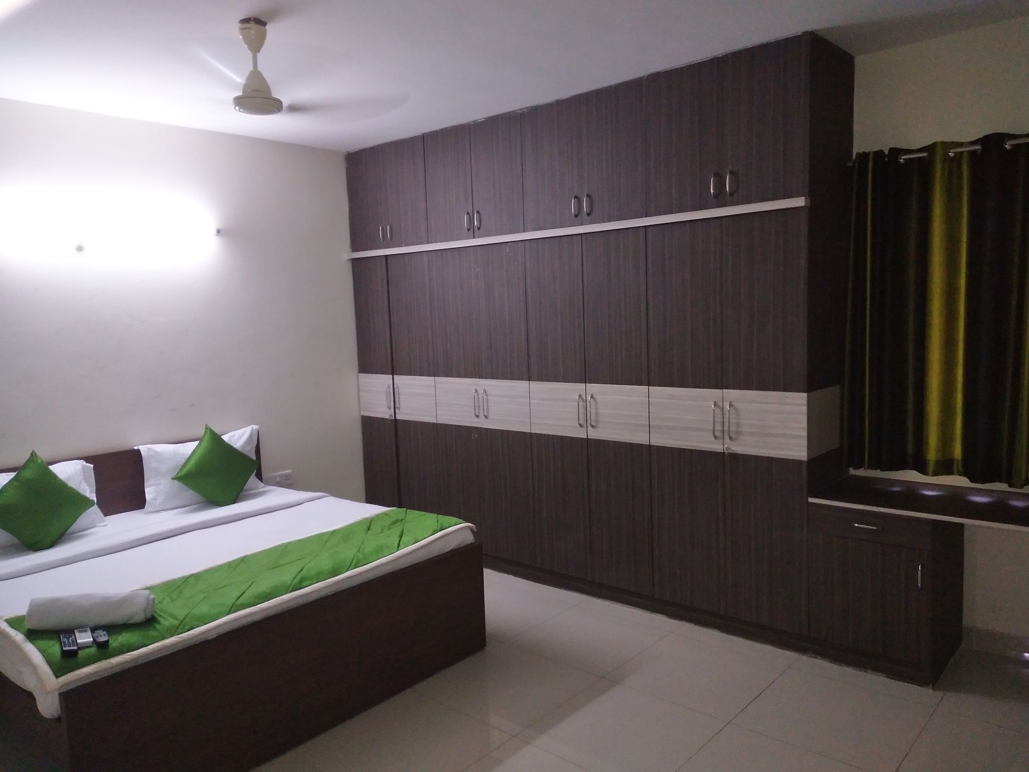 Hotel Fresh Living Prime Hitech à Haïdarabad Extérieur photo