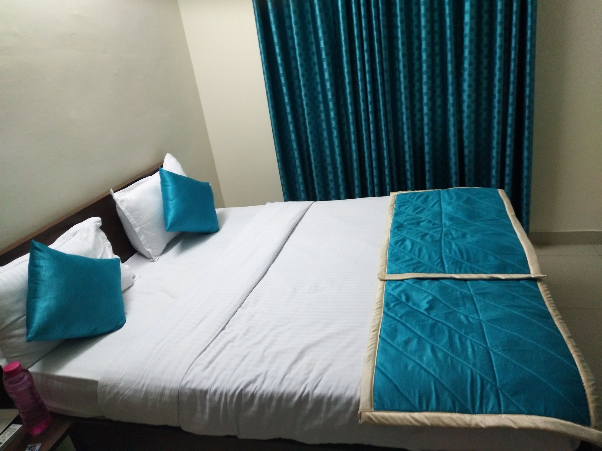 Hotel Fresh Living Prime Hitech à Haïdarabad Extérieur photo
